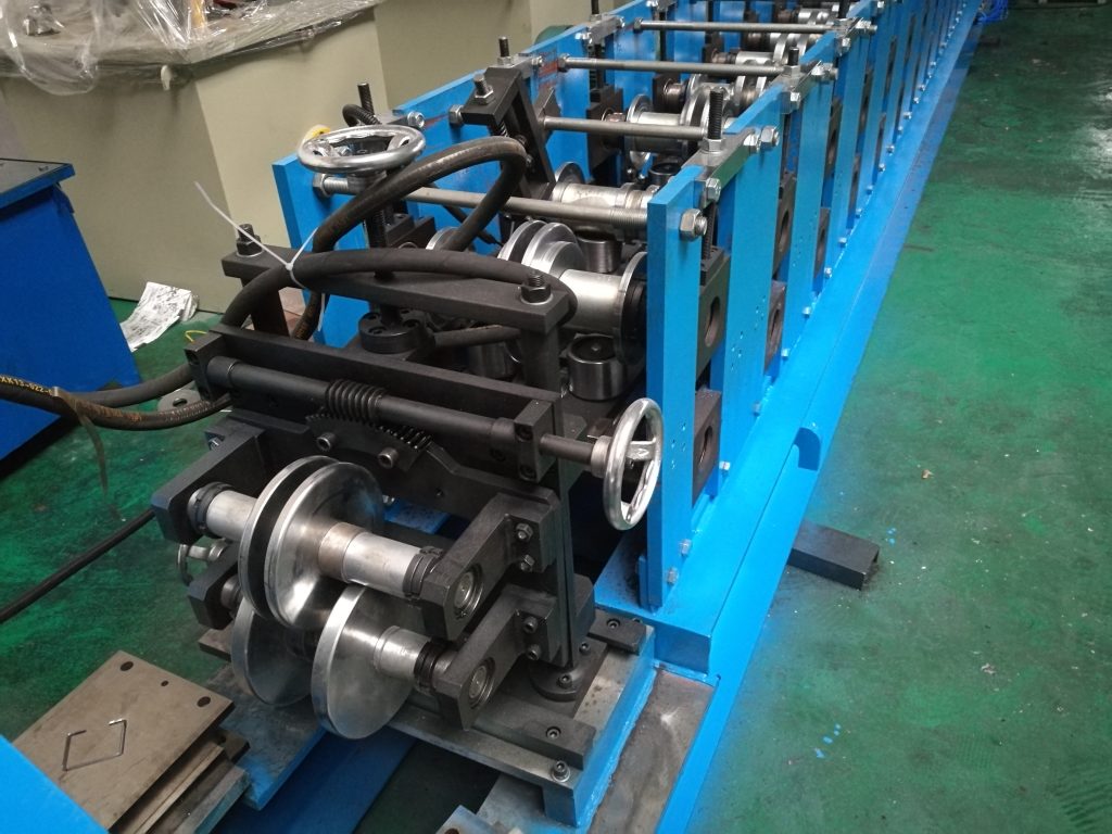 C Purlin Roll Molding 5 آلة تشكيل لفة البورلين C