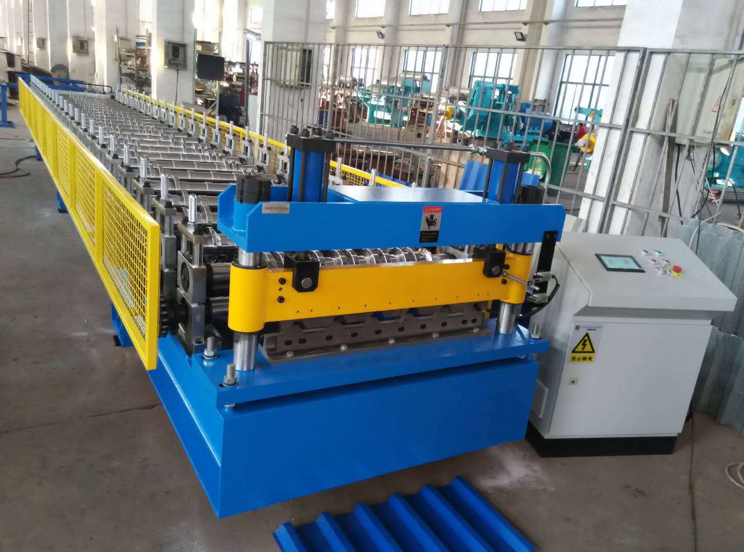 spandeck roll forming machine