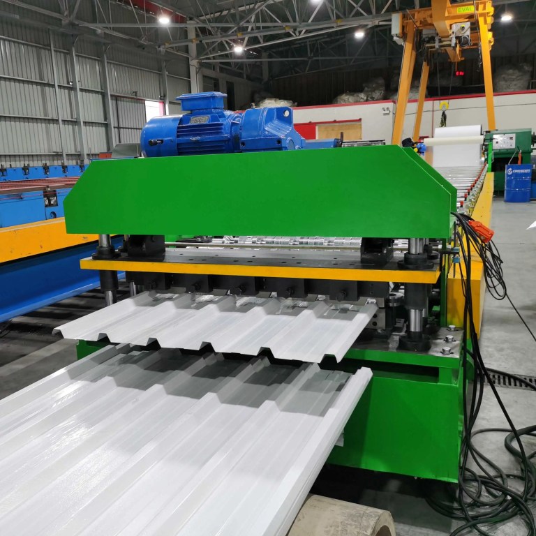 Línea de producción completa y automatizada de máquinas perfiladoras de cubiertas de metal de Beli.