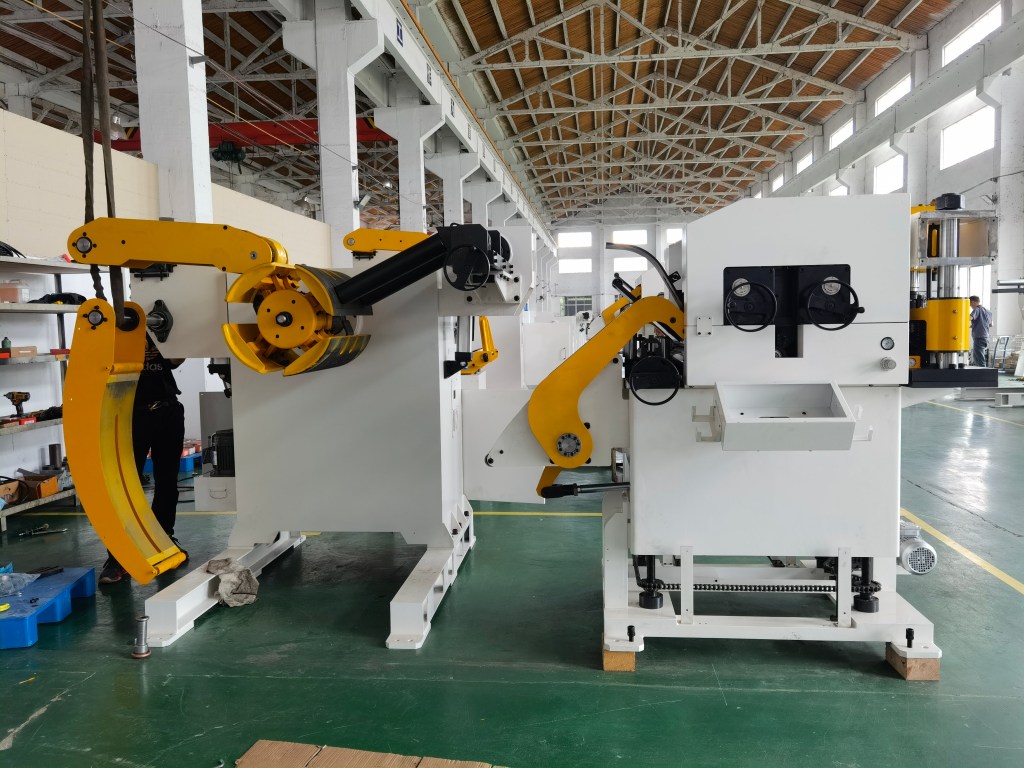 uncoiler straightener feeder